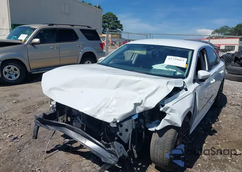 2020 Volkswagen Passat Se z USA, uszkodzony, nr VIN 1VWSA7A39LC015300